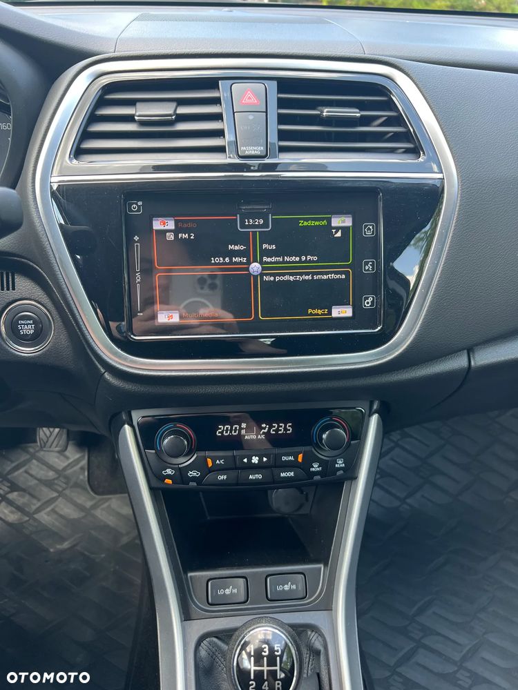 Suzuki SX4 S-Cross 1.0 T Premium - 11