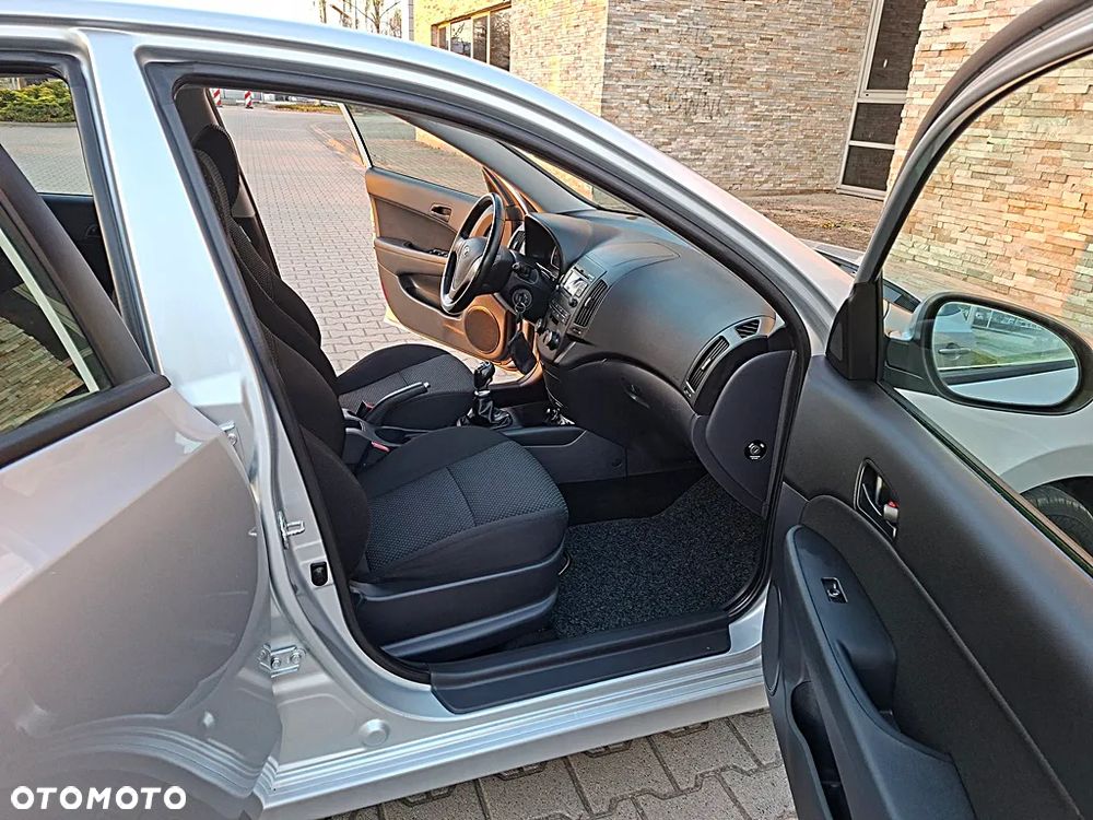 Hyundai i30 1.4 FIFA WM Edition - 6