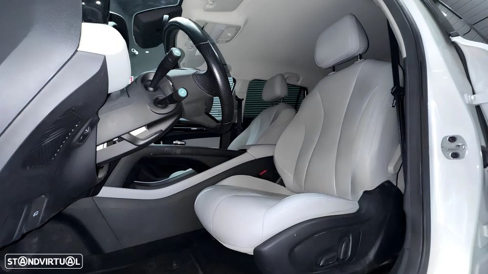MG MG5 5 Standard Comfort - 12