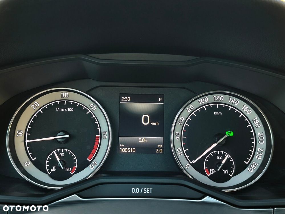 Skoda Superb 2.0 TDI SCR 4x4 Ambition DSG - 26