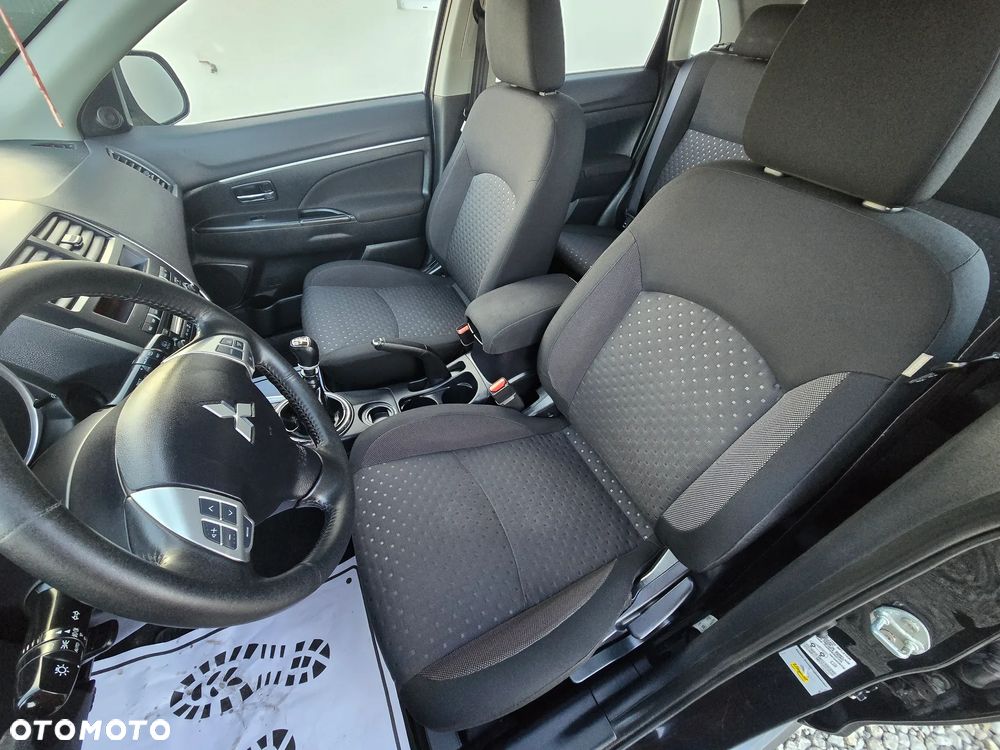 Mitsubishi ASX - 9