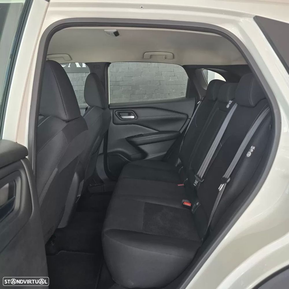 Nissan Qashqai 1.3 DIG-T Acenta - 26
