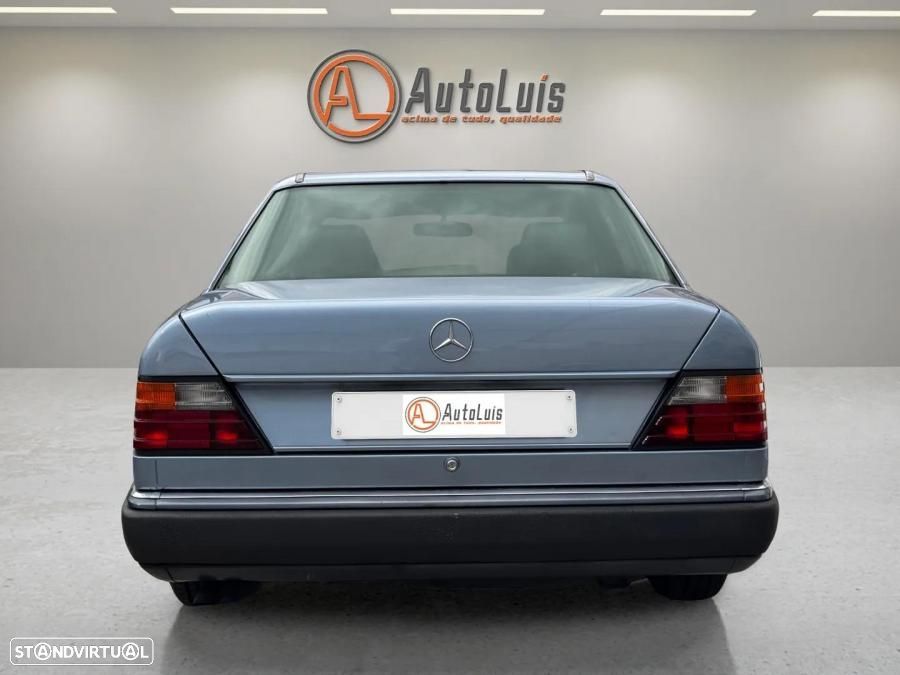 Mercedes-Benz E 250 1992 photo 5