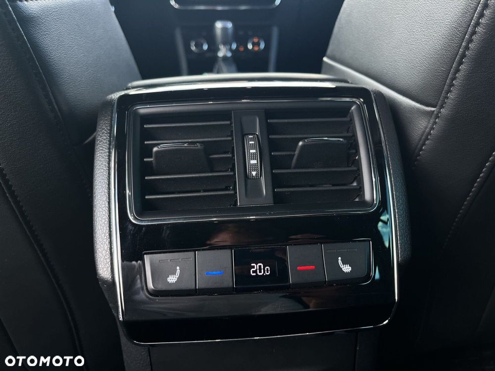 Skoda Superb 2.0 TSI L&K DSG - 16