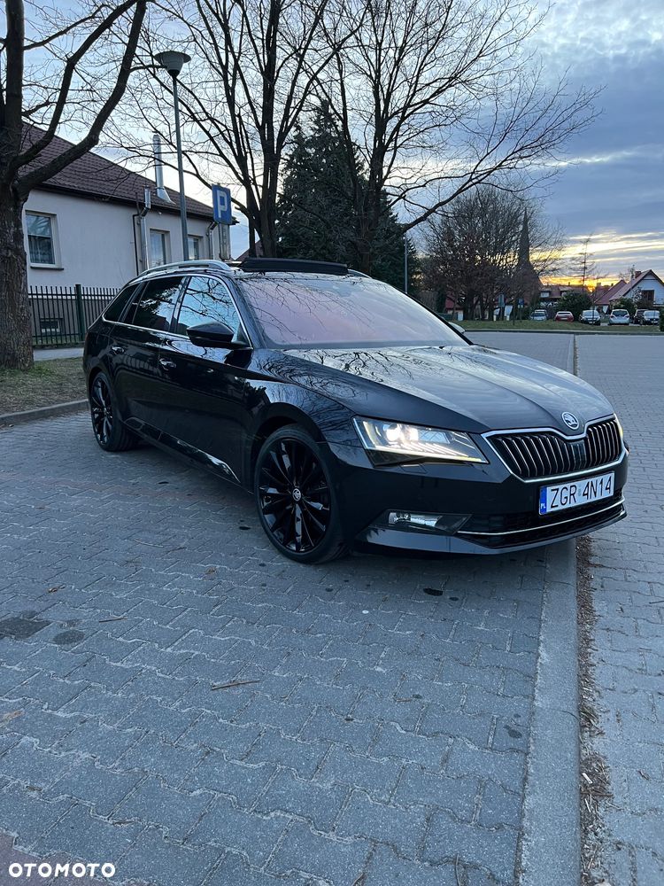 Skoda Superb 2.0 TDI Style DSG - 2