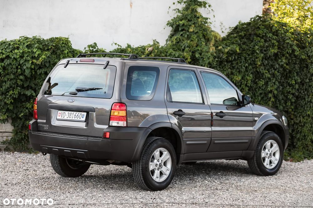 Ford Maverick 2.3 - 10