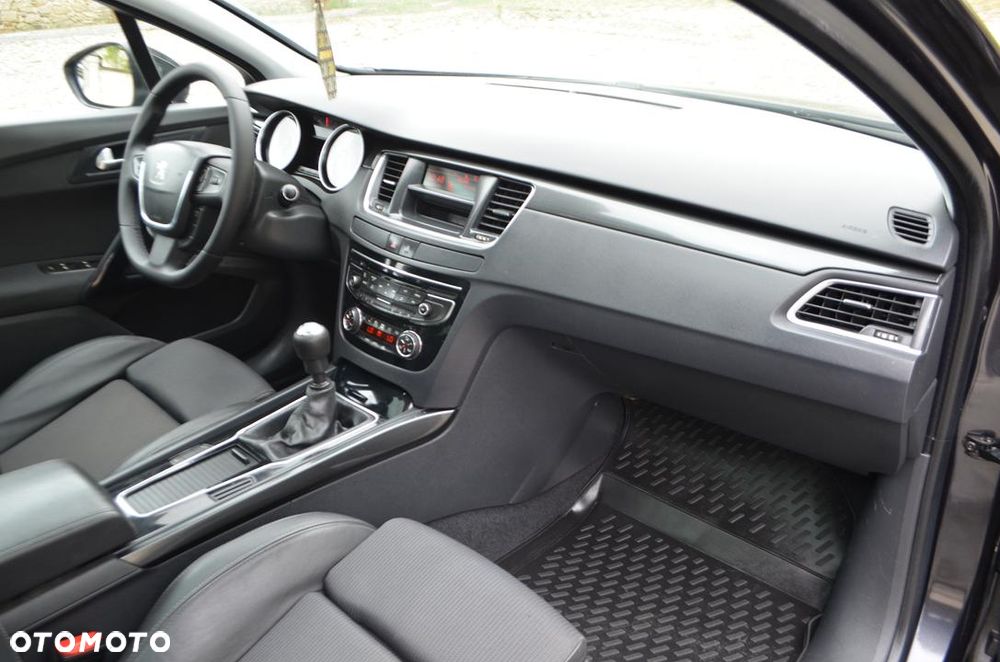 Peugeot 508 HDi FAP 140 Allure - 28