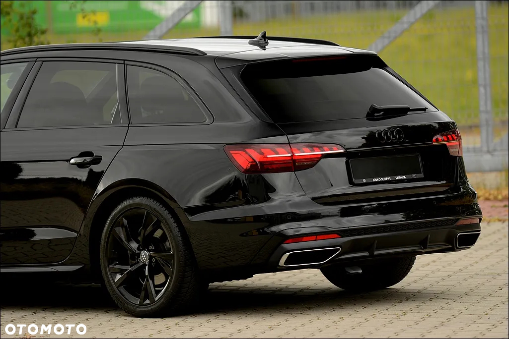 Audi A4 Avant 35 TFSI S tronic S line - 9