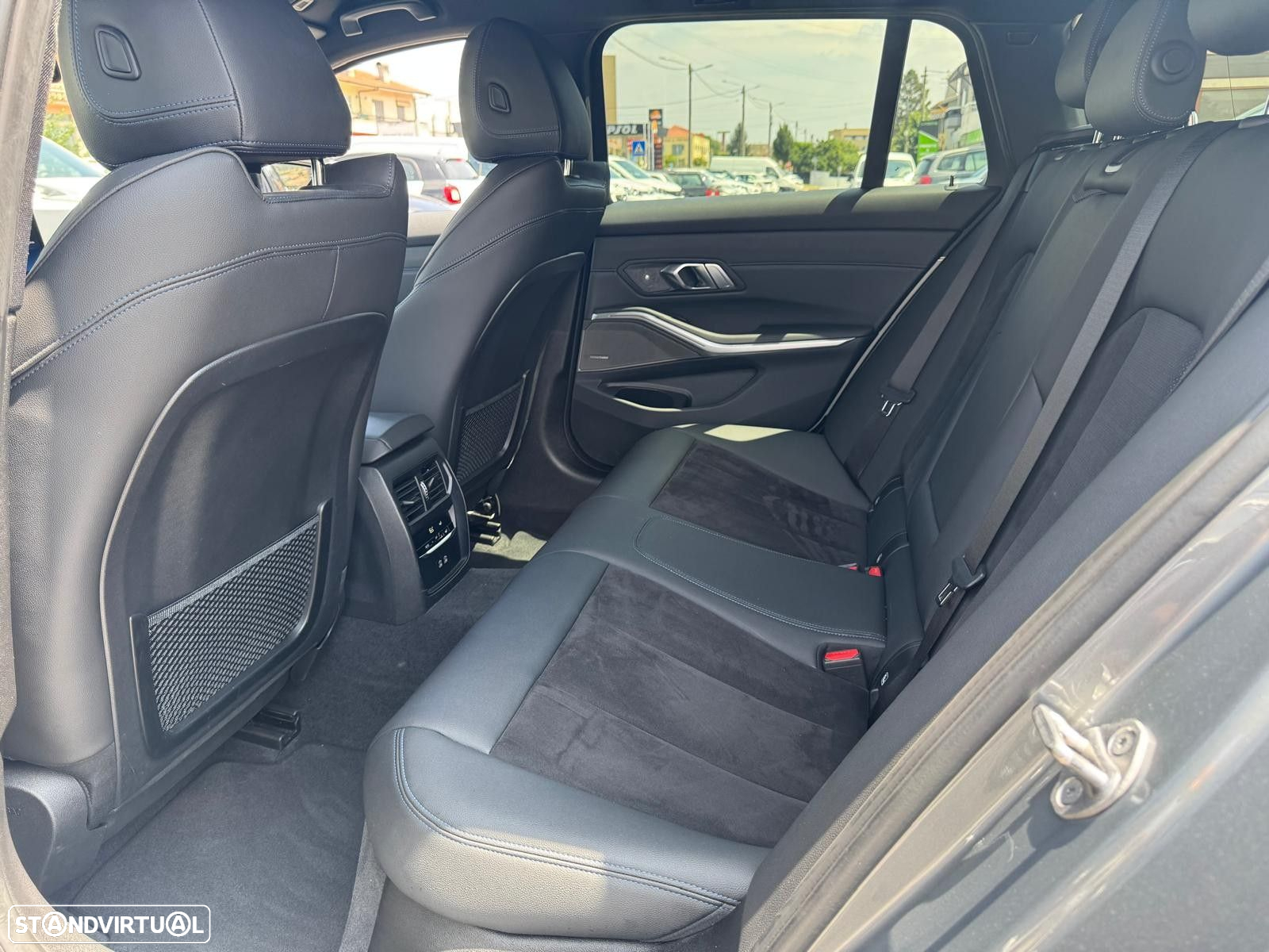 BMW 320 d Touring Pack M Auto - 10