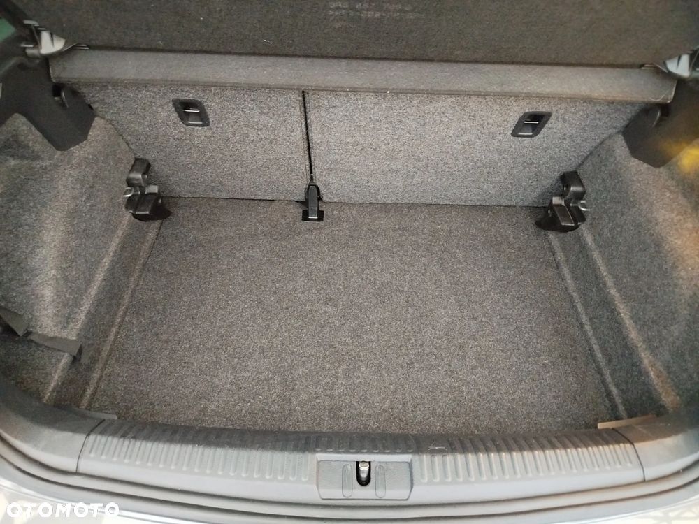 Volkswagen Polo - 25