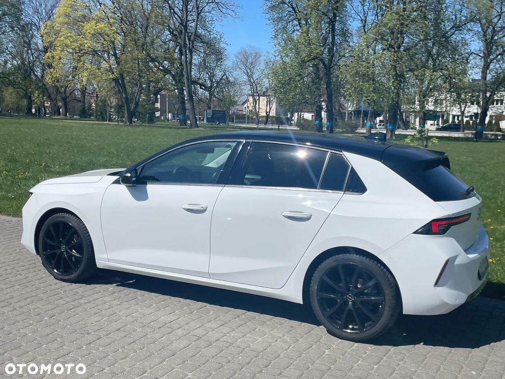 Opel Astra 1.2 Turbo Business Edition - 11