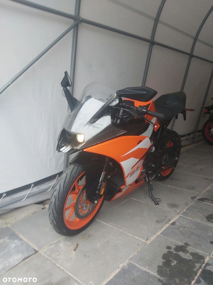KTM RC 125 - 1
