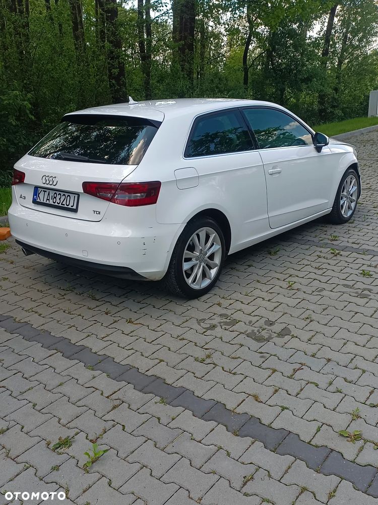 Audi A3 3-drzwiowe 1.6 TDI clean diesel Ambiente - 4