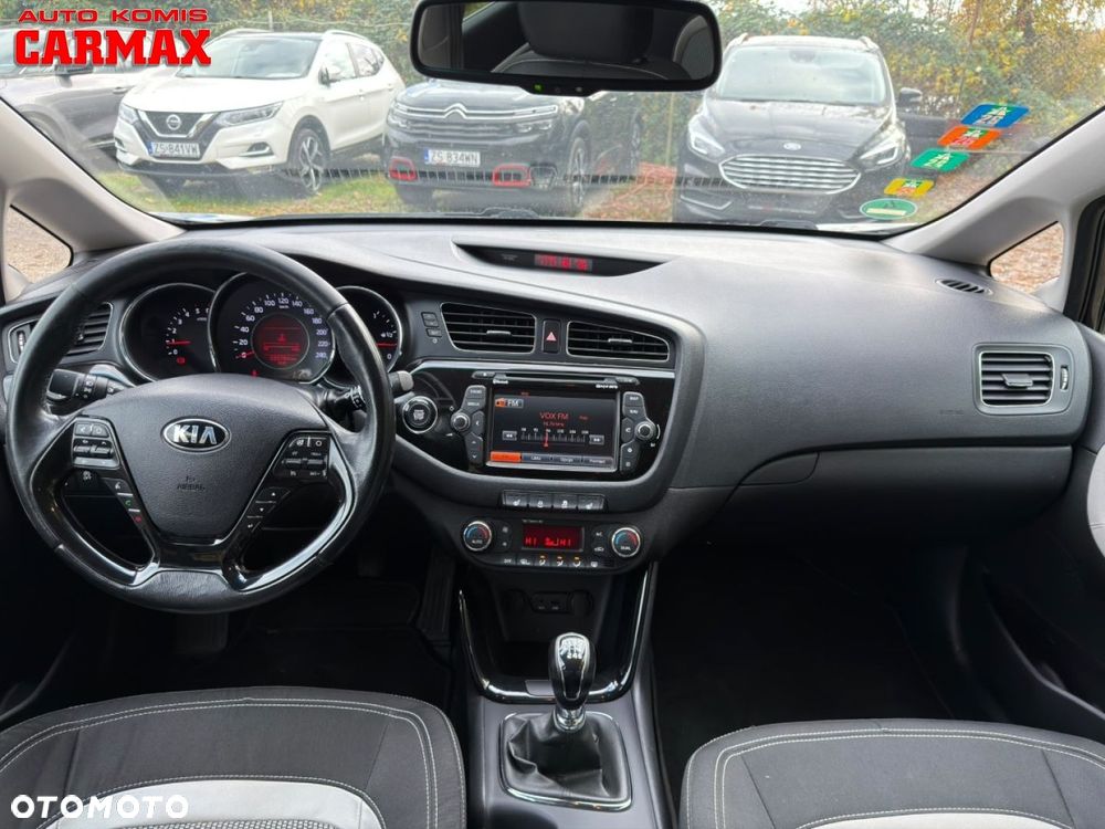 Kia Ceed - 23