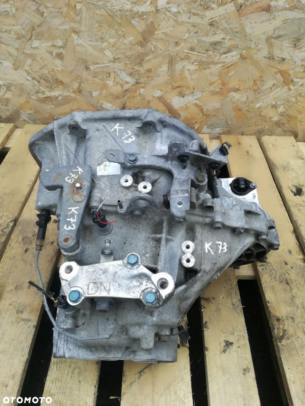 Nissan Qashqai skrzynia biegów JG70E 2.0 Diesel 148KM 6-biegowa 2009r - 3