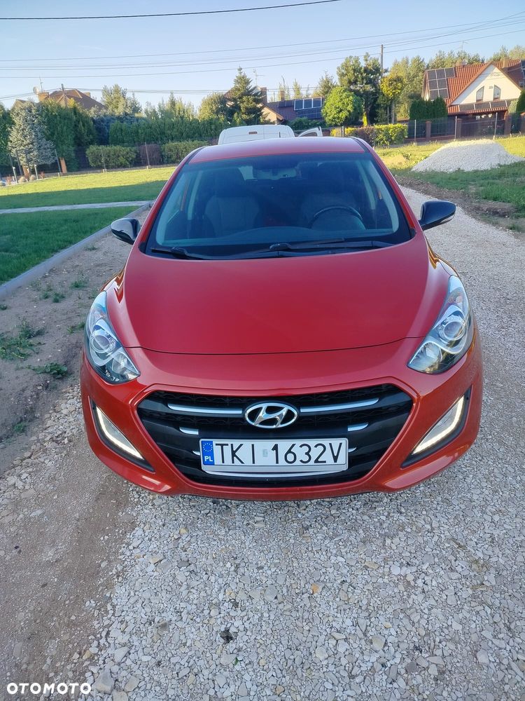 Hyundai i30 blue 1.6 CRDi Classic Navigation - 1