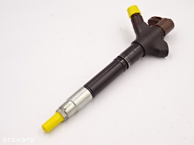 REGENEROWANY WTRYSKIWACZ TOYOTA 2.0 2.2D4D 23670-0R100    07M01046 - 2