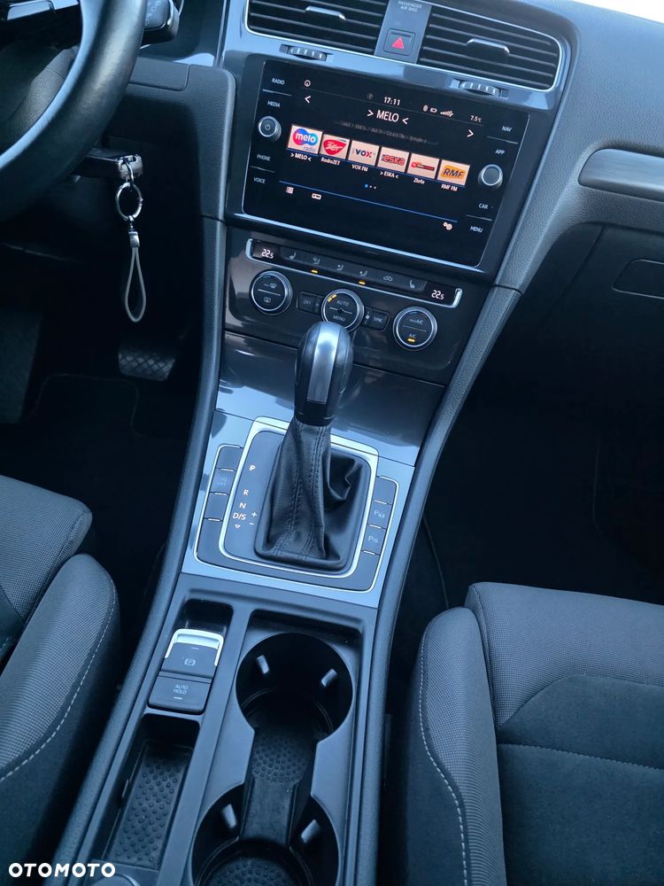 Volkswagen Golf 2.0 TDI SCR DSG R-Line - 14