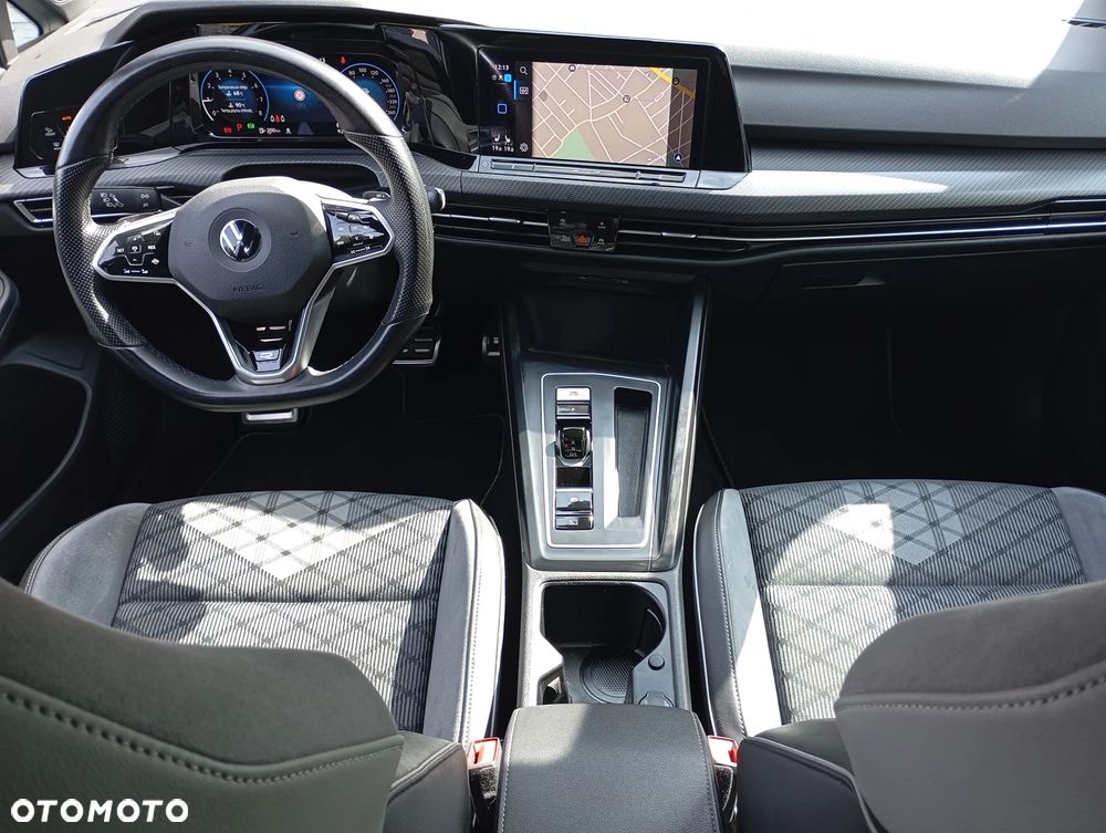 Volkswagen Golf 1.5 eTSI OPF DSG R-Line - 15