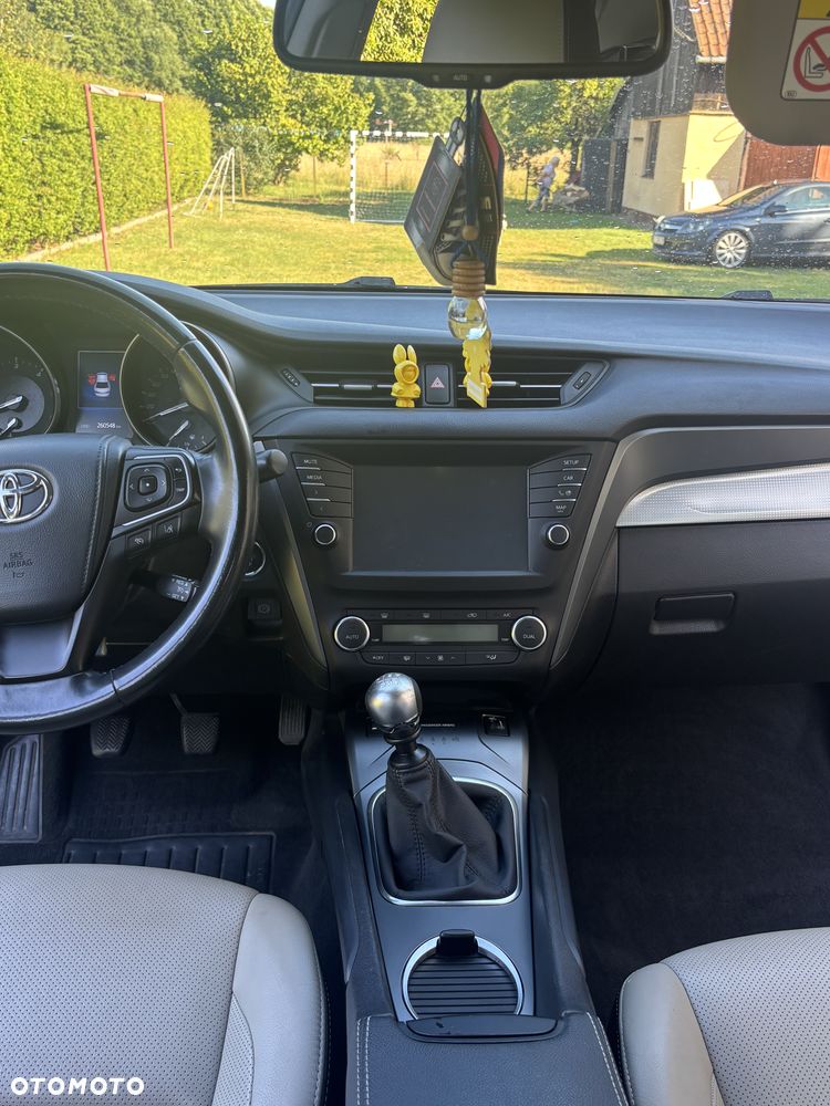Toyota Avensis - 14