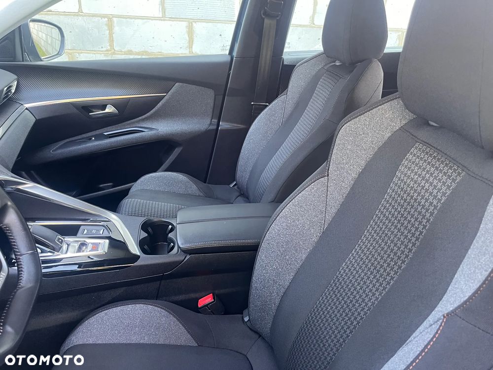 Peugeot 5008 1.2 PureTech Active S&S EAT8 - 14