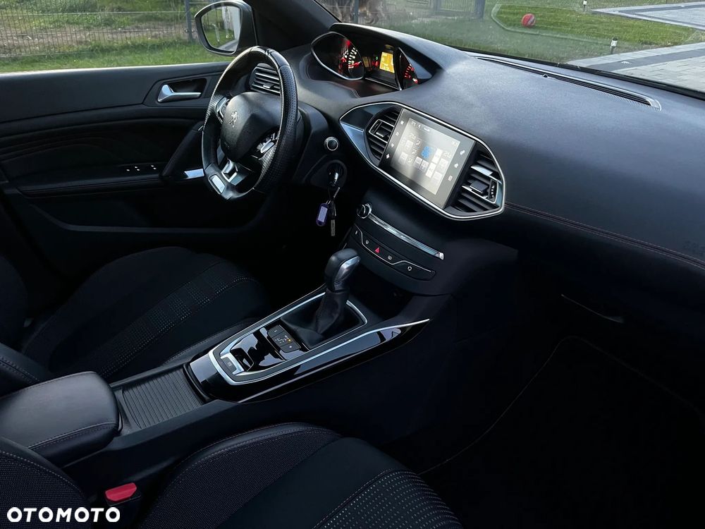 Peugeot 308 1.2 PureTech GPF GT Pack S&S EAT8 - 20