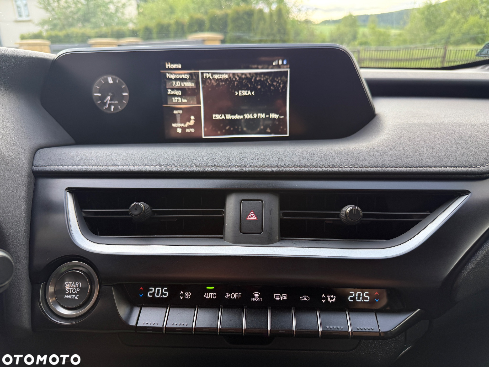 Lexus UX 200 GPF Business 2WD - 25