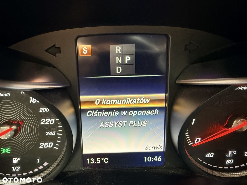 Mercedes-Benz GLC - 21