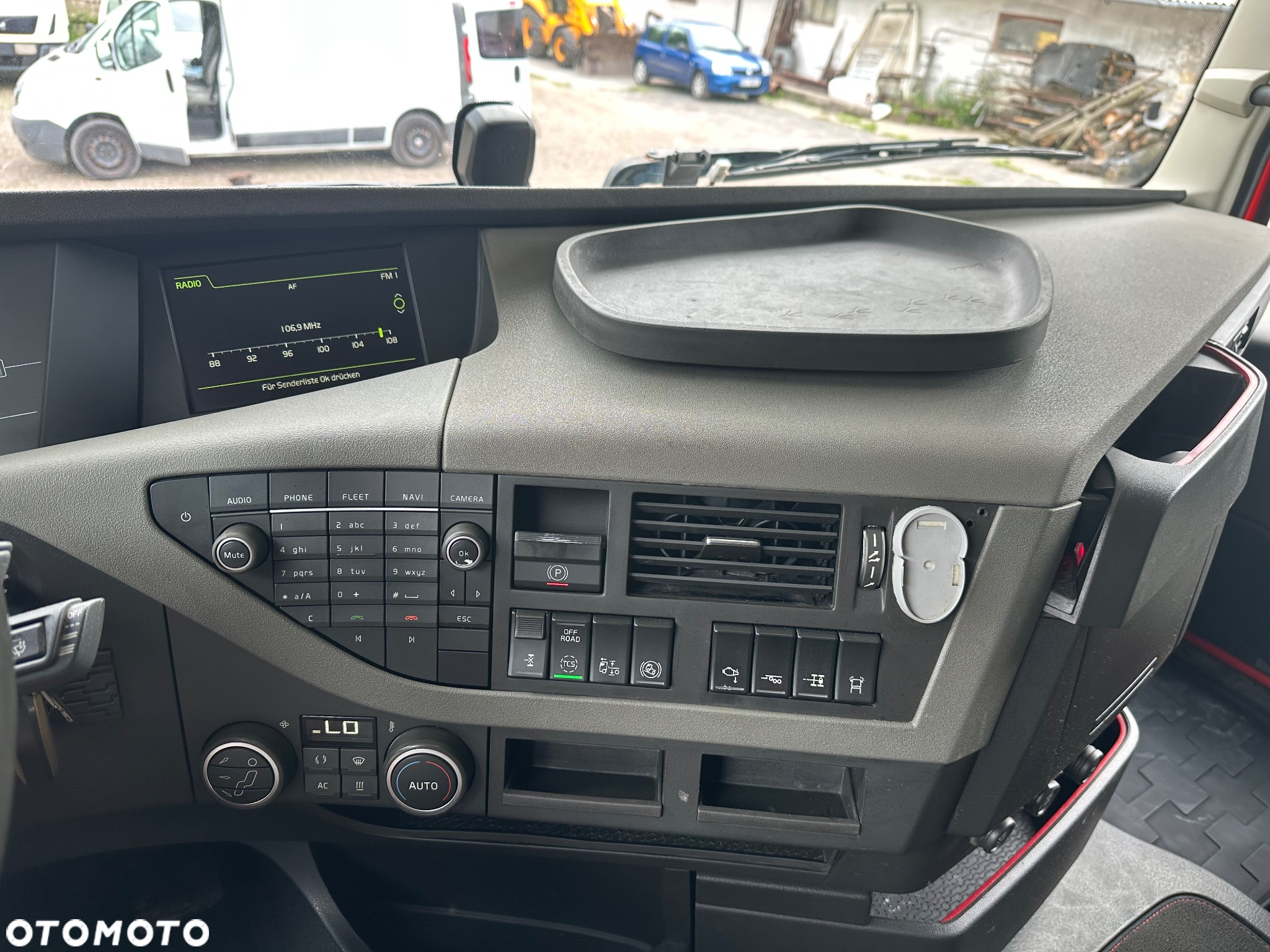Volvo - 28