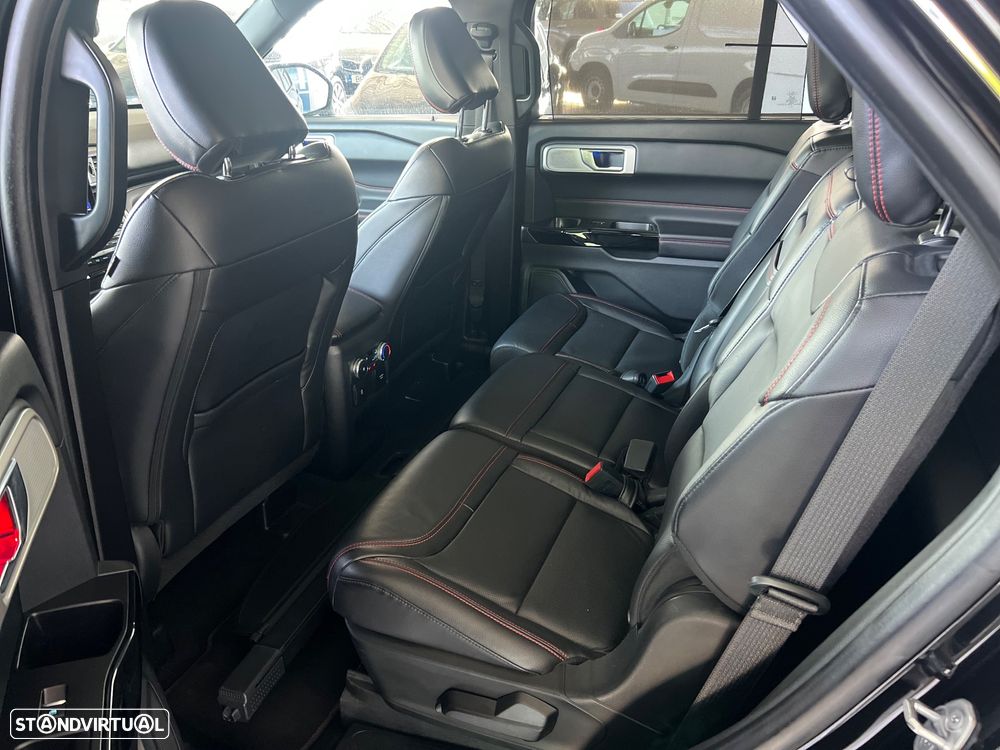 Ford Explorer 3.0 EcoBoost PHEV ST-Line - 17