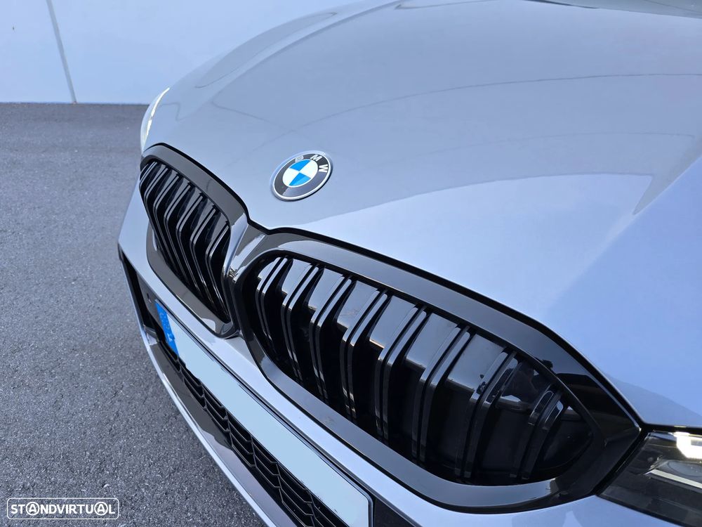 BMW 320 d Pack Desportivo M Auto - 3