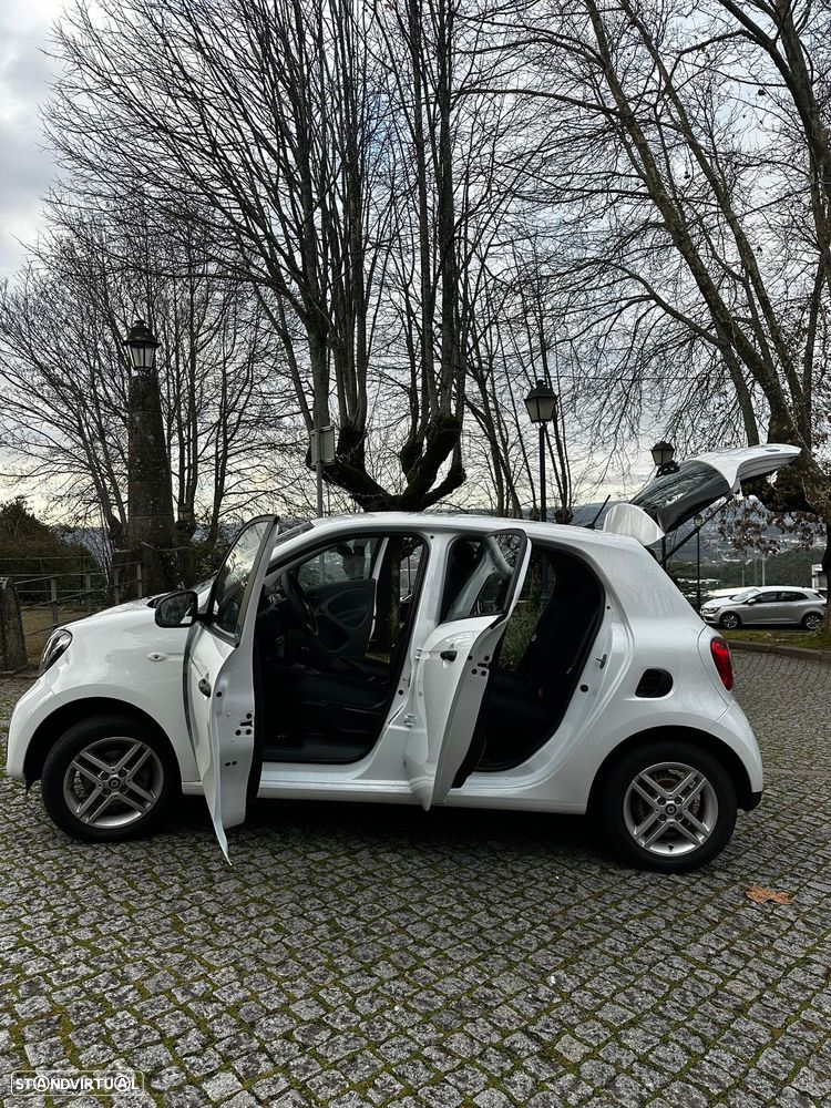 Smart ForFour EQ - 17