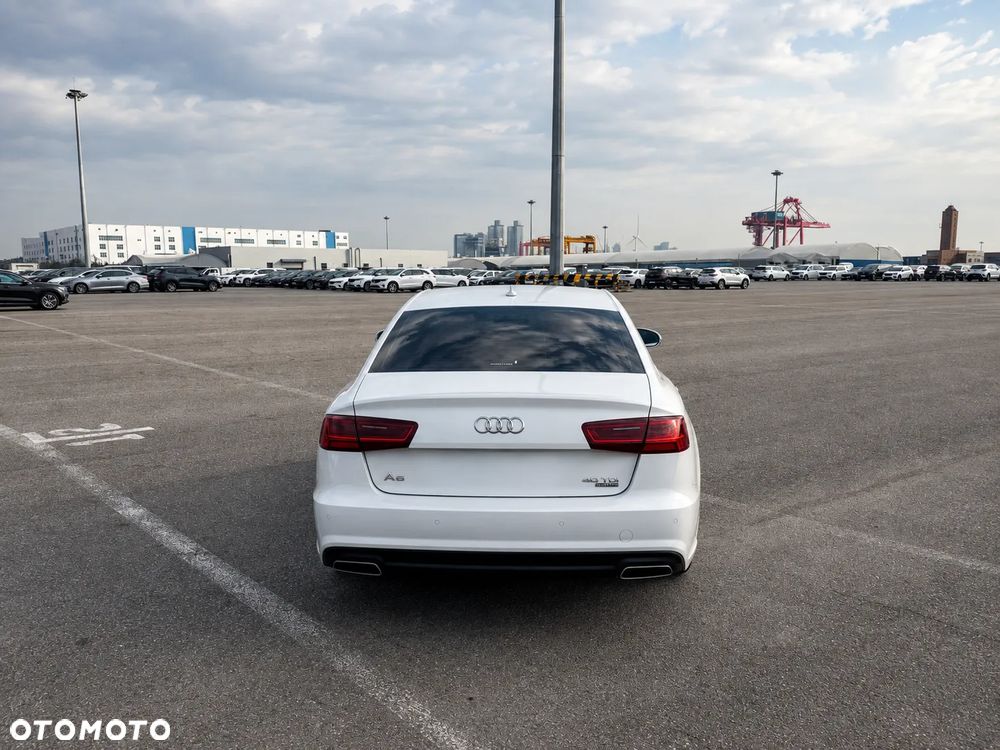 Audi A6 Limousine 2.0 TDI Ultra DPF S tronic - 4