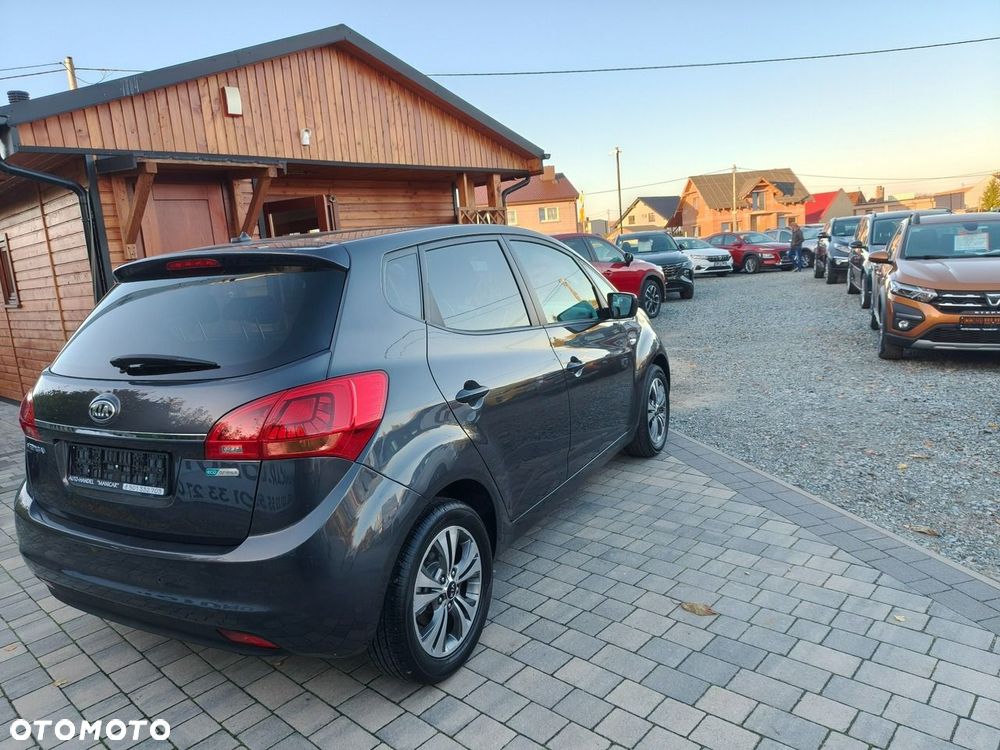 Kia Venga - 7