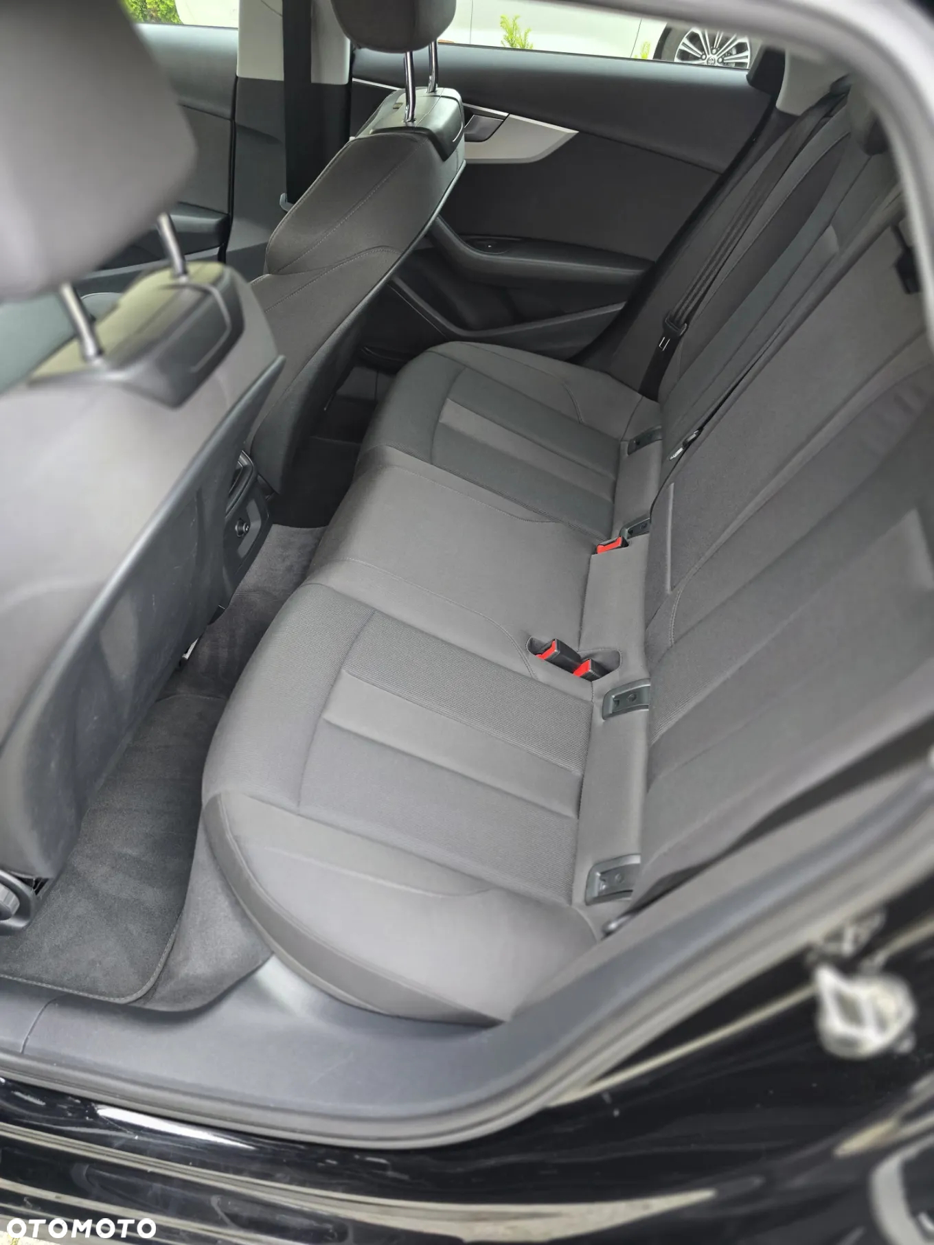 Audi A4 40 TDI Advanced S tronic - 19