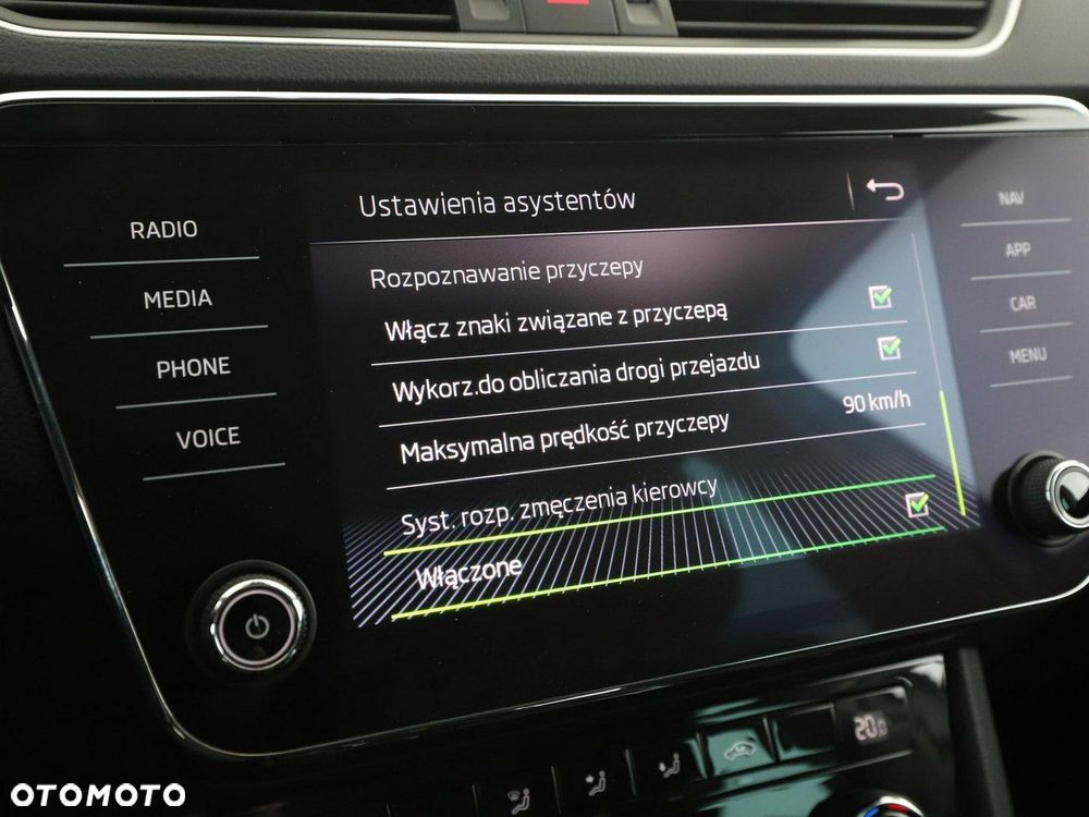 Skoda Superb 1.8 TSI Ambition DSG - 27