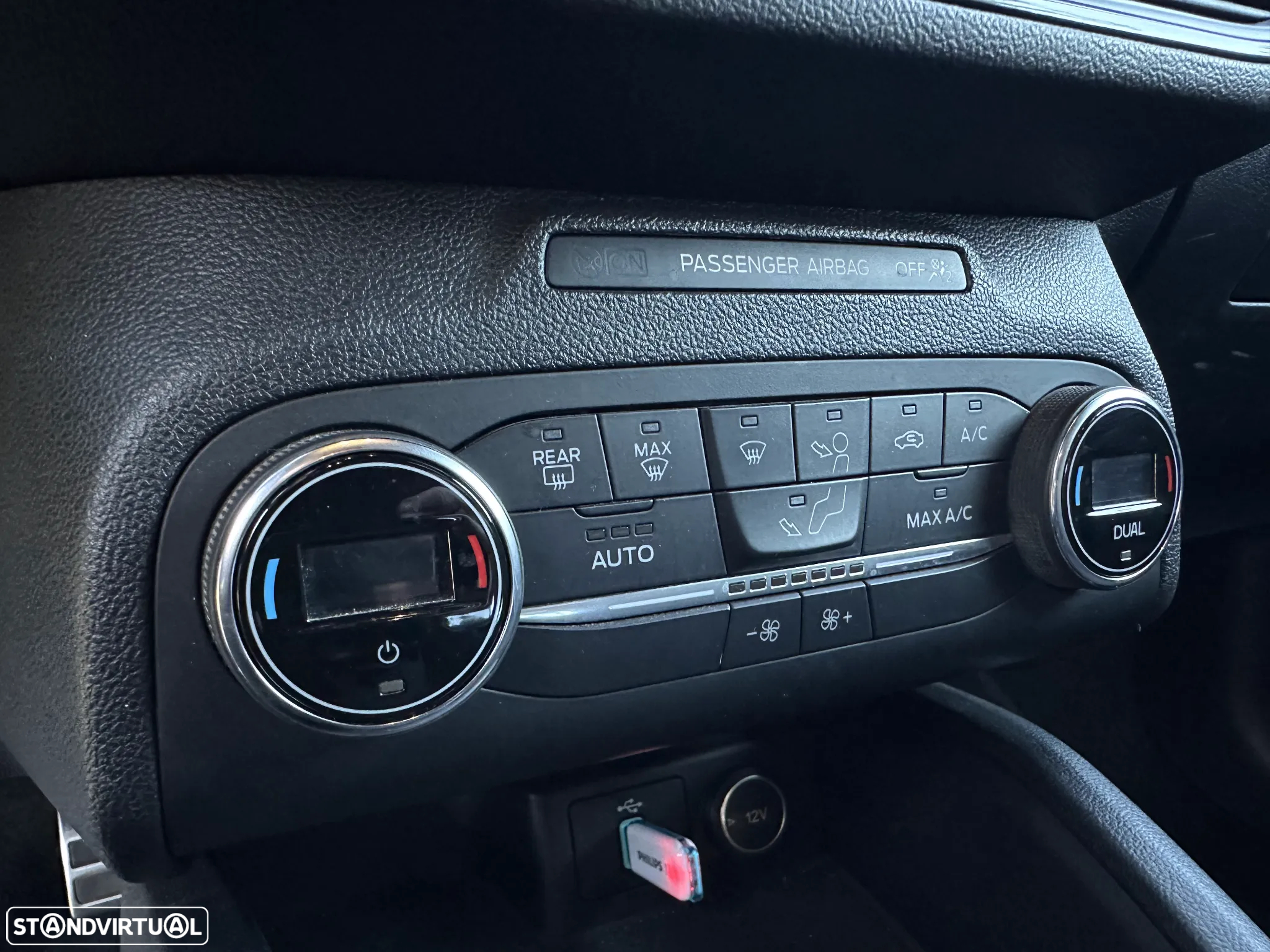 Ford Focus 1.0 EcoBoost ST-Line - 41