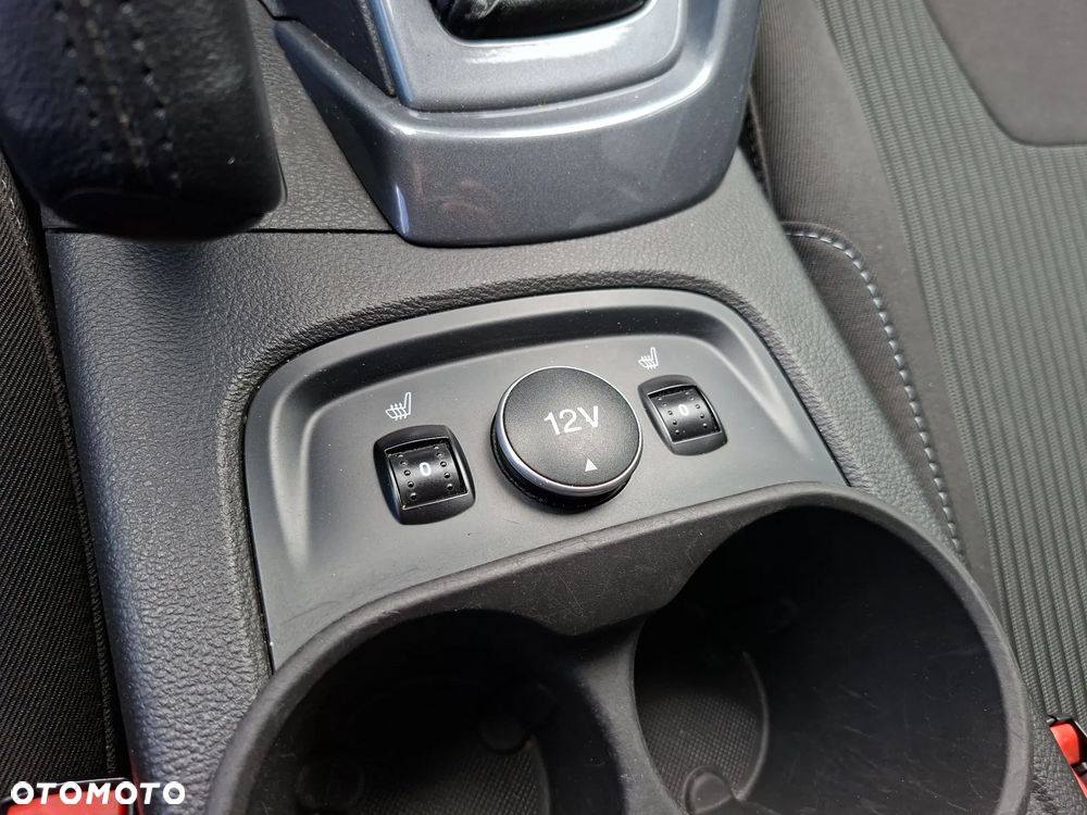 Ford Focus 1.0 EcoBoost Titanium - 27