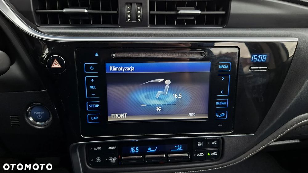 Toyota Auris 1.8 HSD Luna - 39