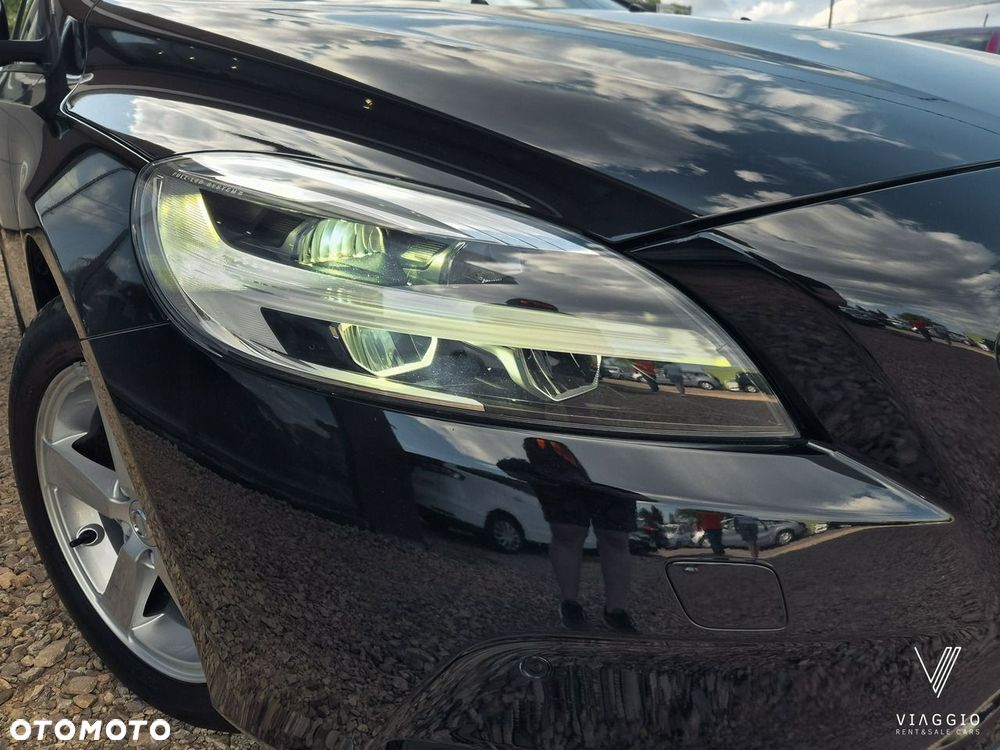 Volvo V40 T2 Momentum - 31