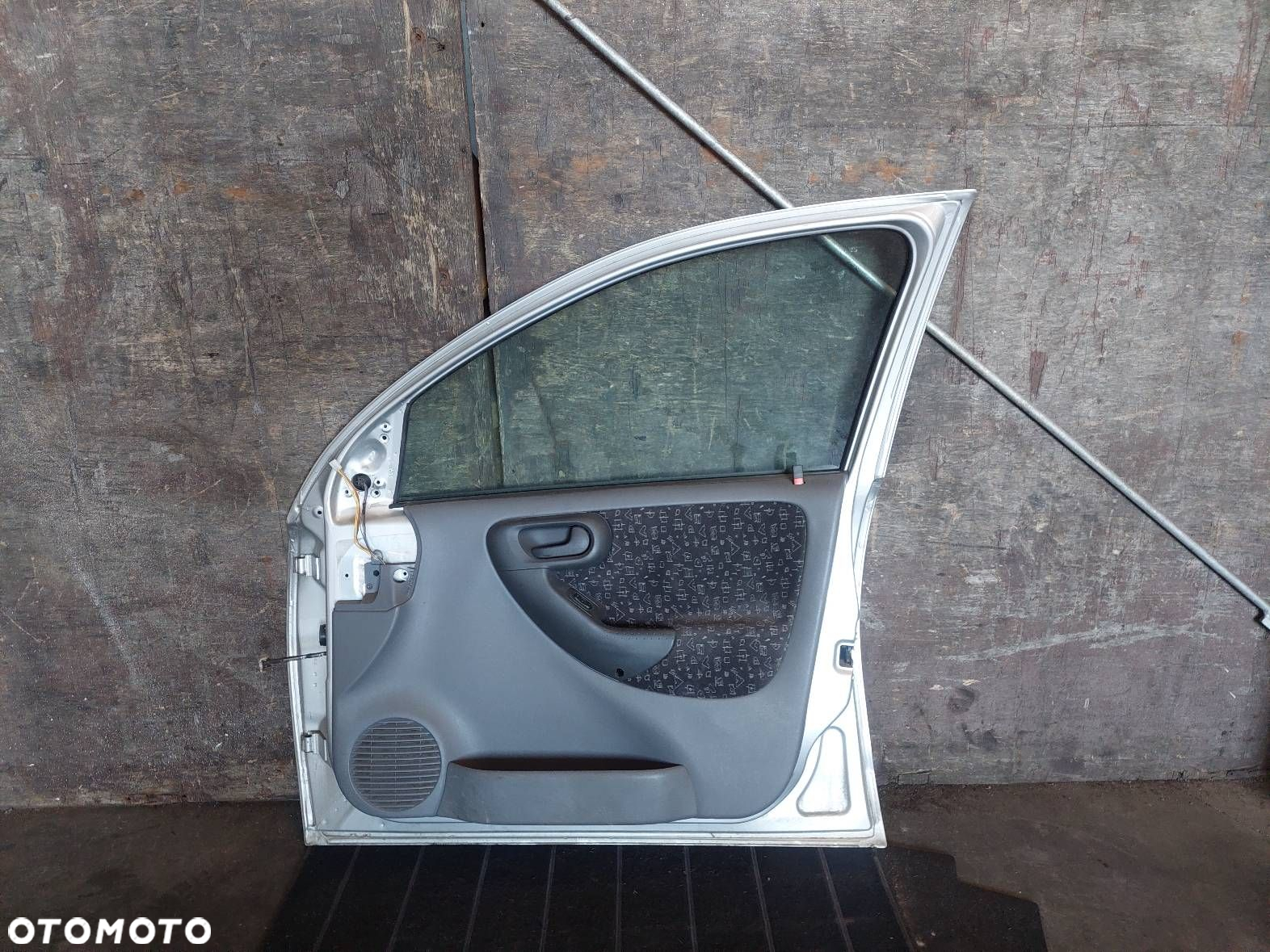 DRZWI KOMPLETNE PRAWY PRZÓD OPEL CORSA C 5D Z157 - 4