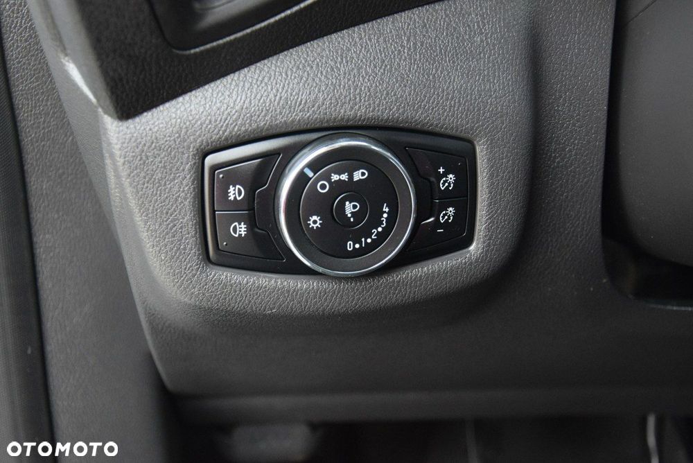 Ford Transit Connect - 19