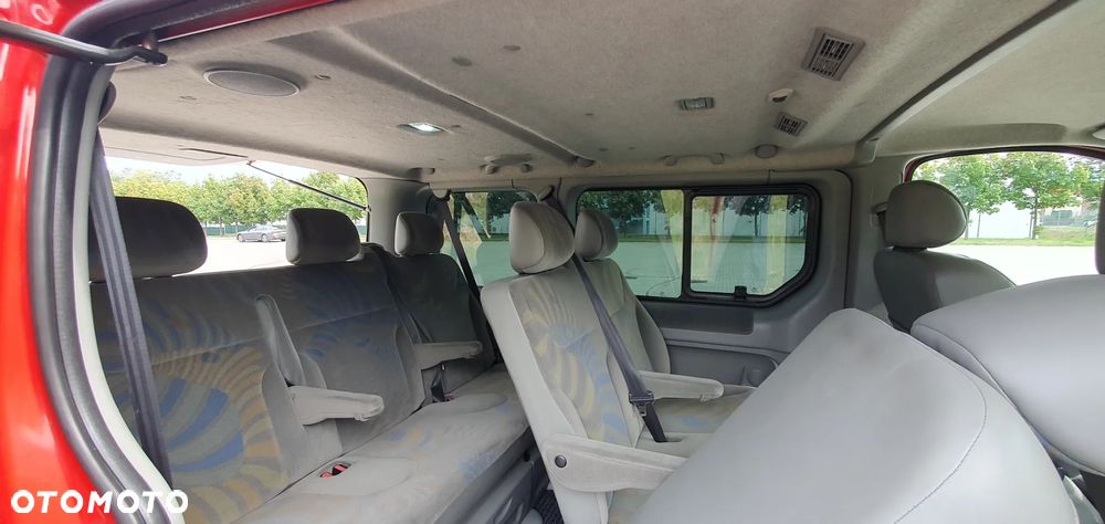Renault Trafic Passenger Expression - 19