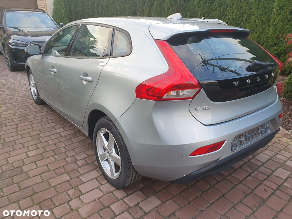 Volvo V40 - 14