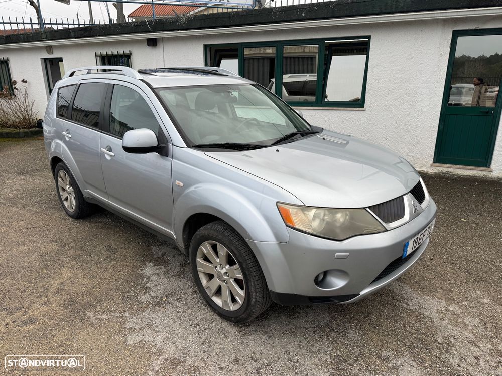 Mitsubishi Outlander 2.0 DI-D Intense+ 4WD - 22