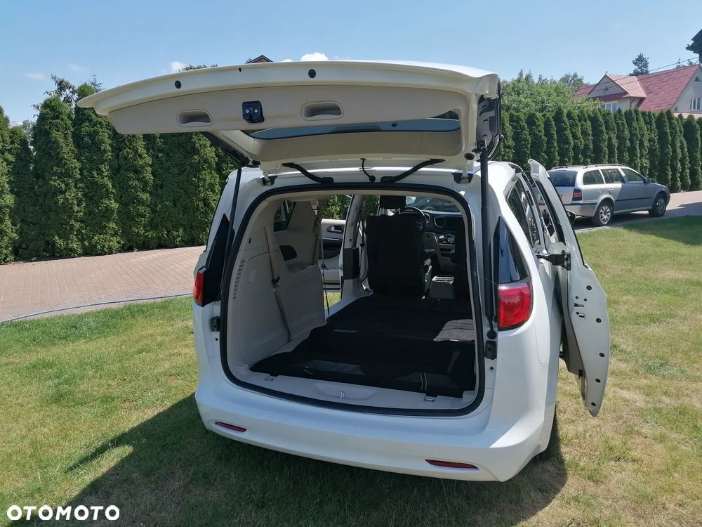 Chrysler Voyager - 13