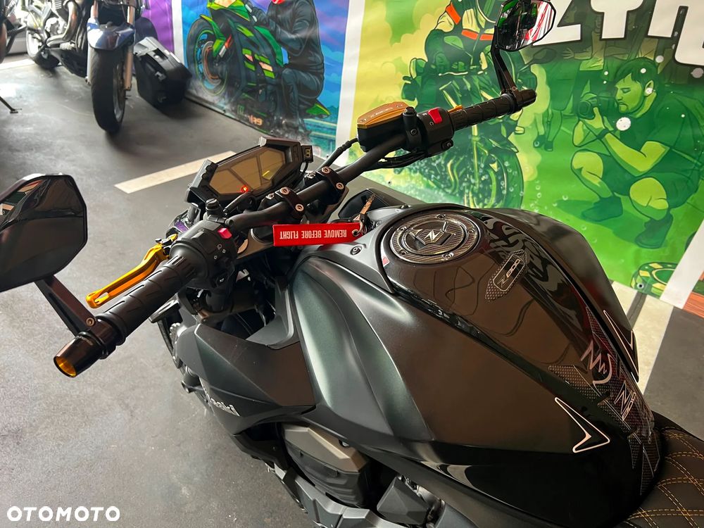 Kawasaki Z - 17