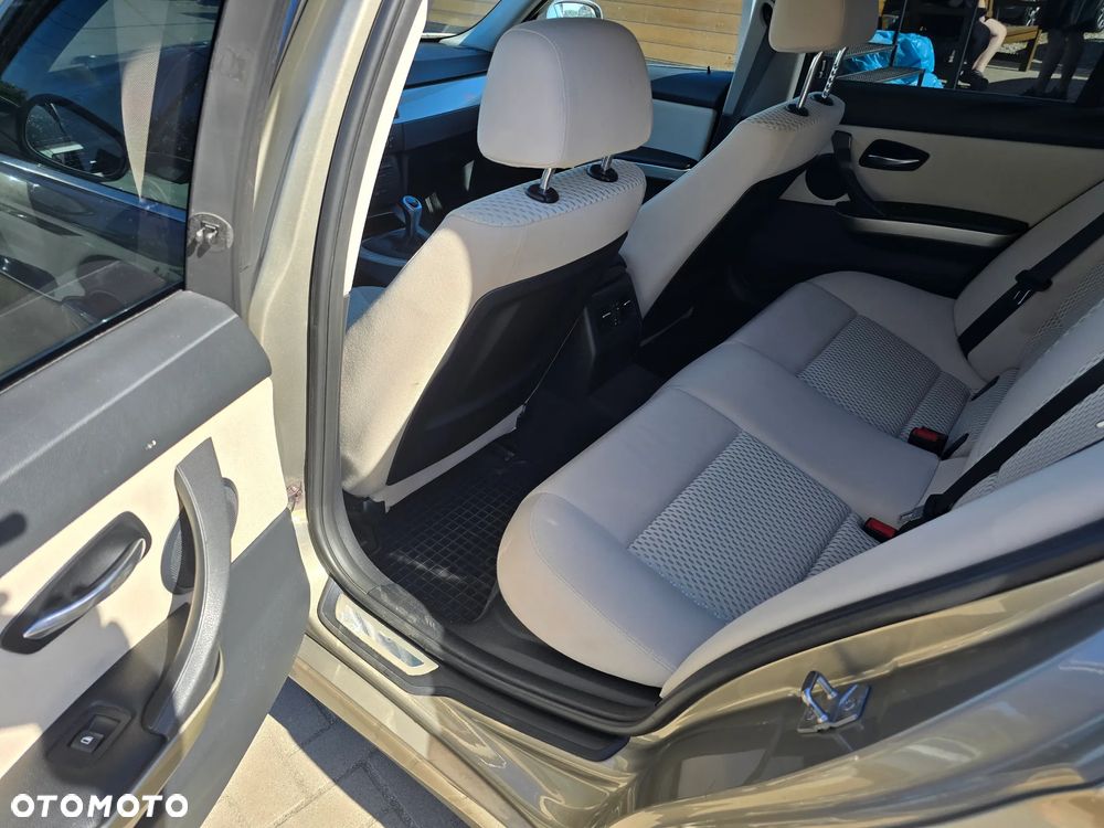 BMW Seria 3 - 10