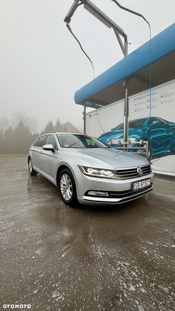 Volkswagen Passat - 2