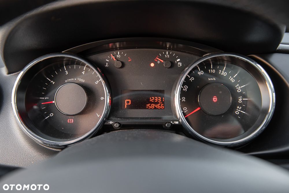 Peugeot 3008 - 18